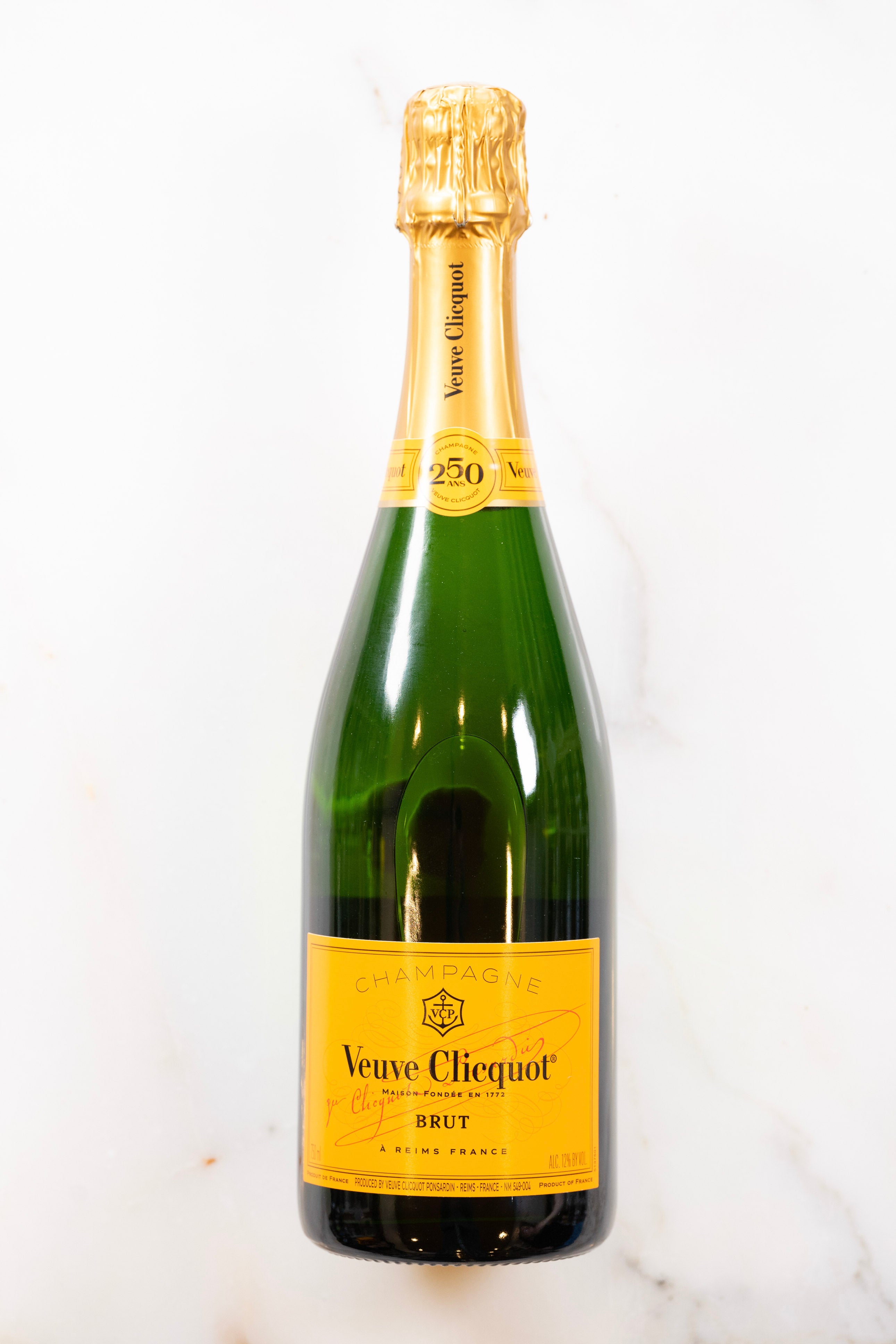 Veuve Clicquot Brut Yellow Label Champagne (750ml)